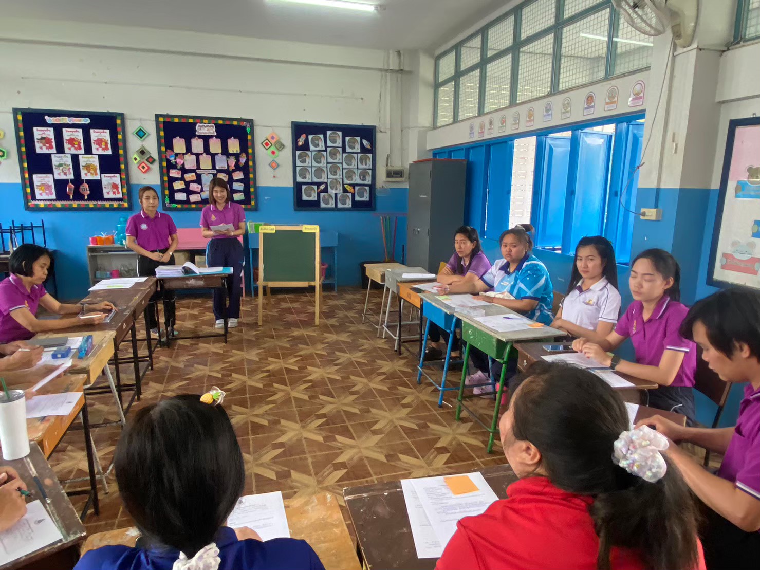 ร่วมแลกเปลี่ยนความคิดเห็นบทเรียน Building a Learning Community