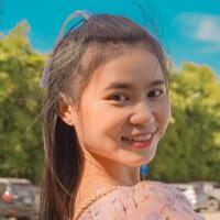 นางธิดาพร