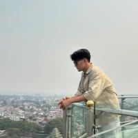 ทักษธนย์