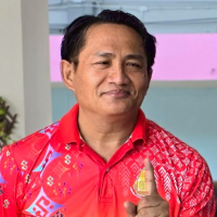 นายประพันธ์